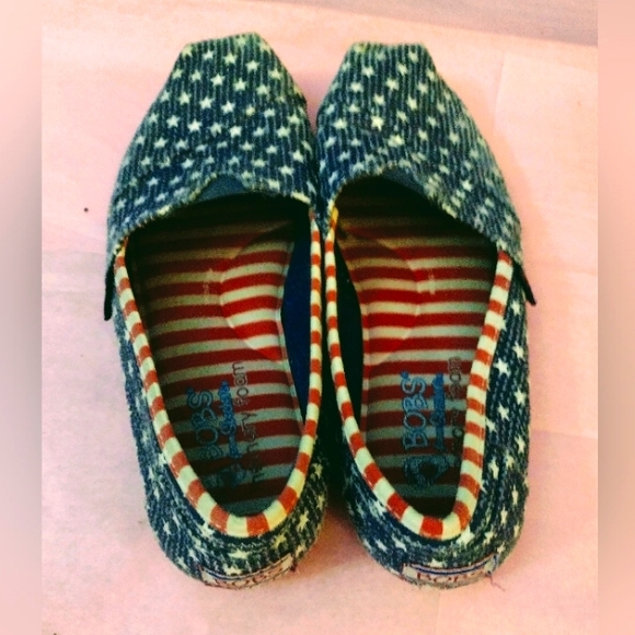 BOBS from Skechers Shoes - BOBS from Skechers Blue and Red Star Flats